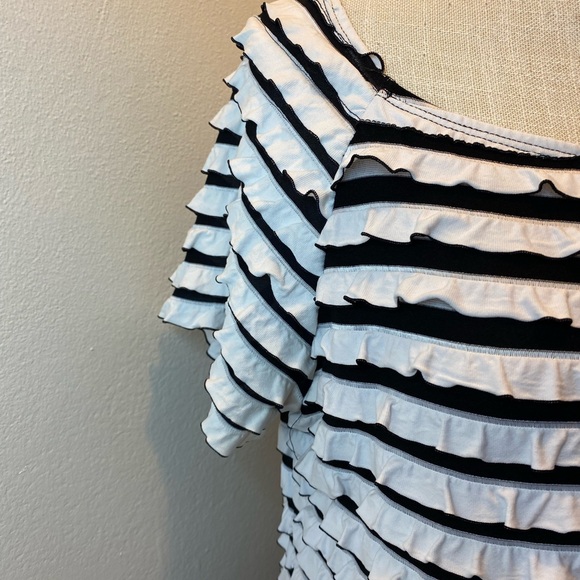 AB Studio Black/White Ruffle Shirt - Picture 4 of 8